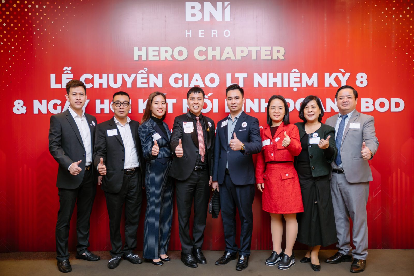 Chuyển giao nhiệm kỳ 8