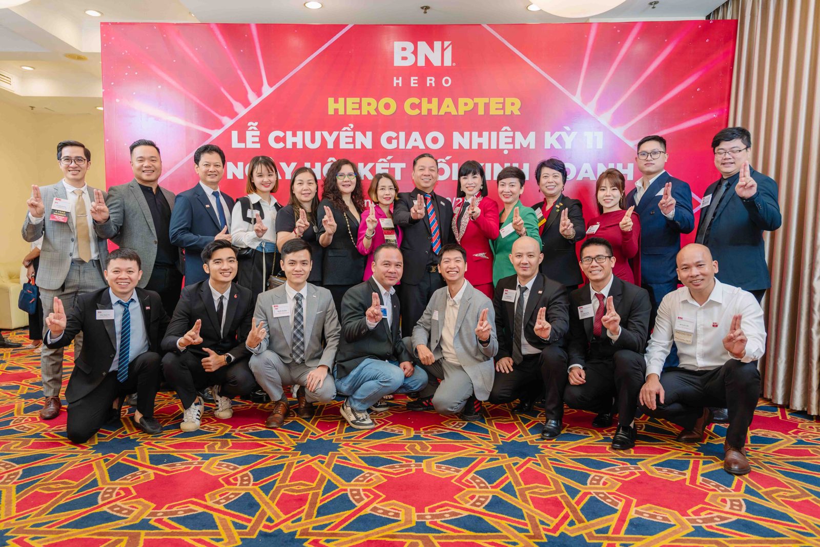 Chuyển giao nhiệm kỳ 11