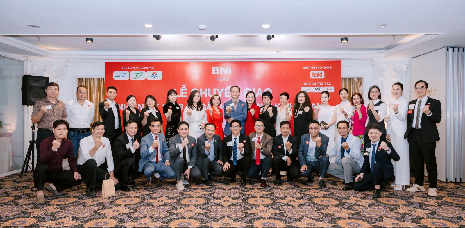 Chuyển giao nhiệm kỳ 13